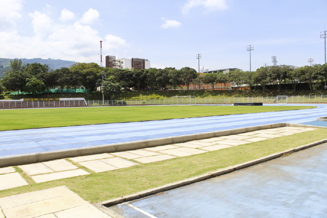 The Physical Education and Sports Department UIS invites you to get to know its Primero de Marzo Stadium. General plan of the stadium showing the field and the athletics track.