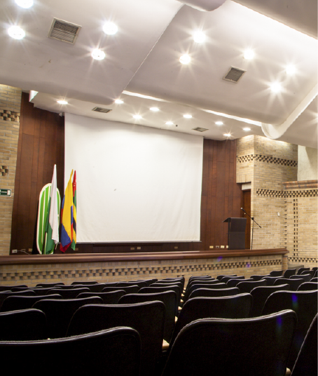Photo taken at the School of Industrial and Business Studies, general plan of its auditorium. It is important for the School of Industrial and Business Studies, UIS, to show the facilities that are at the service of students and the university community.