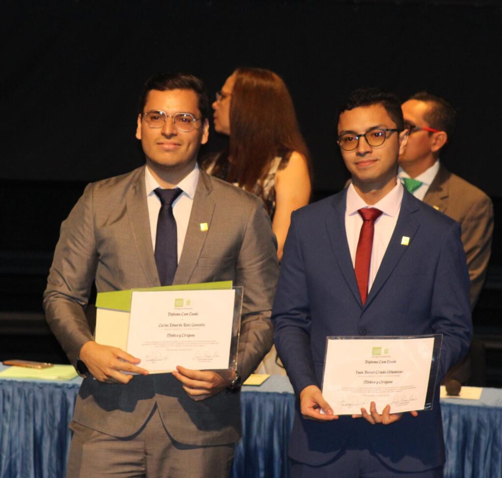 Imagen que muestra a  Juan Daniel Criado Villamizar y Carlos Eduardo Ruiz González,