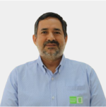 La Universidad Industrial de Santander presenta a Gilberto Arenas Díaz, Decano Facultad de Ciencias. Foto tomada en plano medio donde el decano aparece en la mitad.