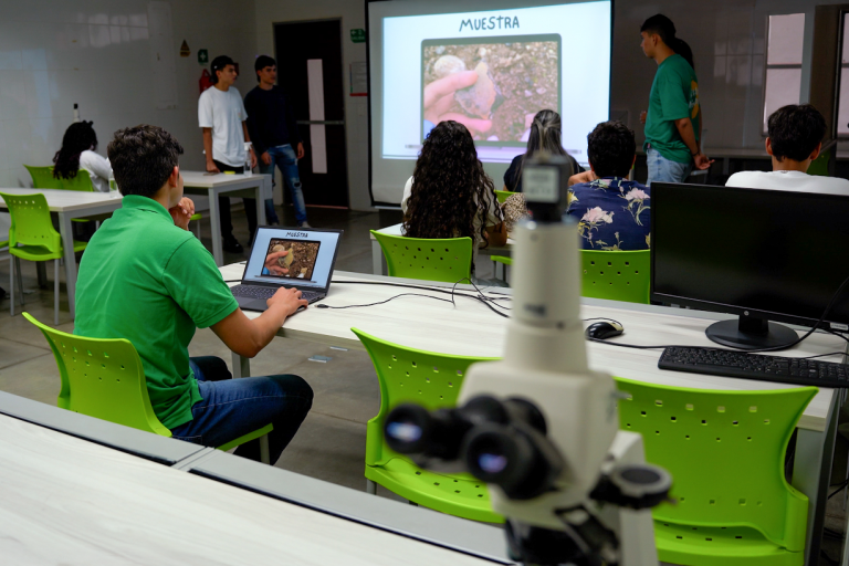 Instalaciones - Laboratorio Geologia del Petroleo - 01