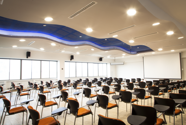 Photo taken at the School of Industrial and Business Studies, UIS, general shot showing a classroom. It is important for the School of Industrial and Business Studies UIS to know the facilities that are at the service of students and the university community.