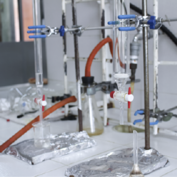 La Escuela de Química UIS presenta a la comunidad educativa y al público en general las líneas de investigación de su Laboratorio de Química Orgánica y Biomolecular (LQOBio)